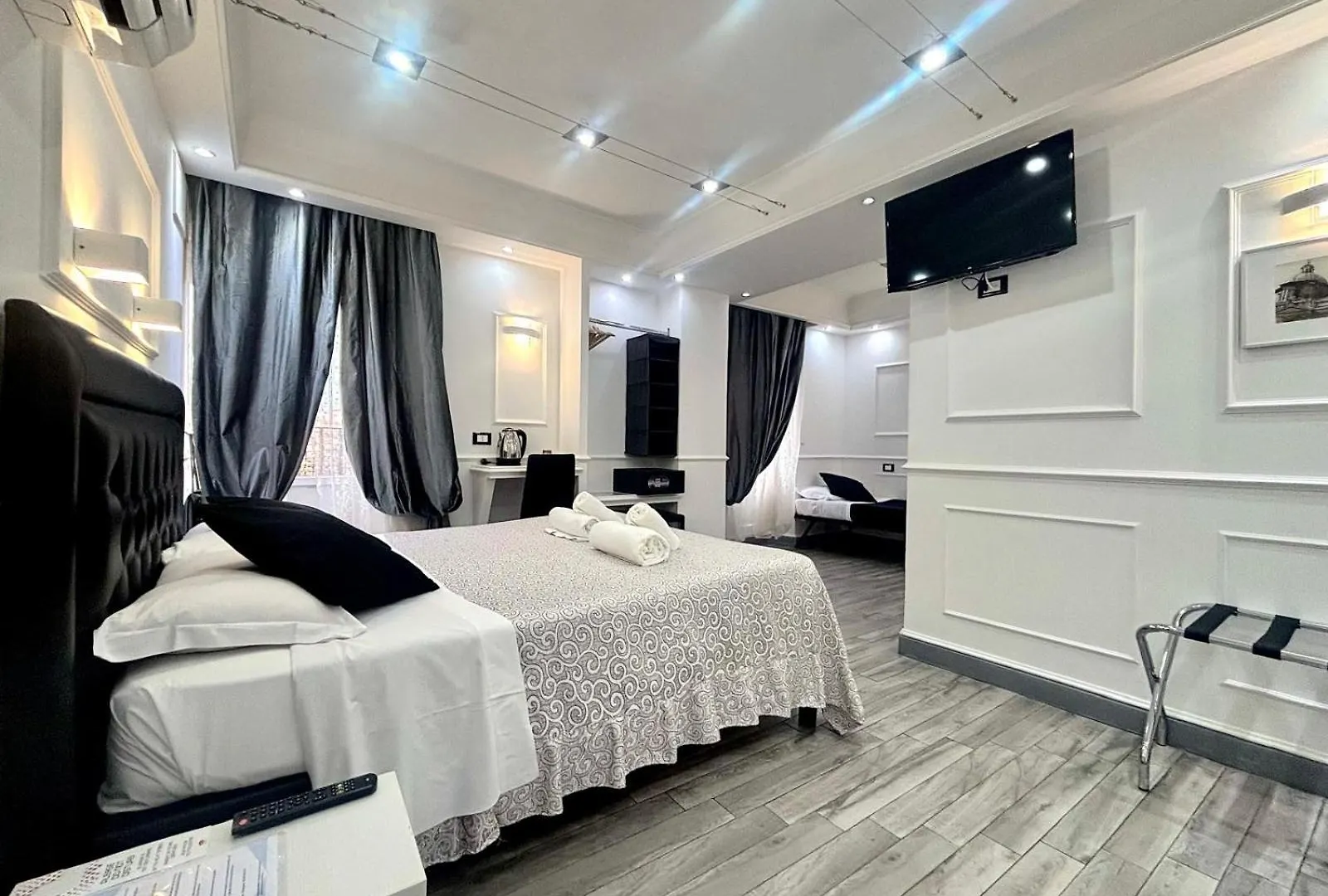 *** Guest house Locanda Parlamento Rome Italy