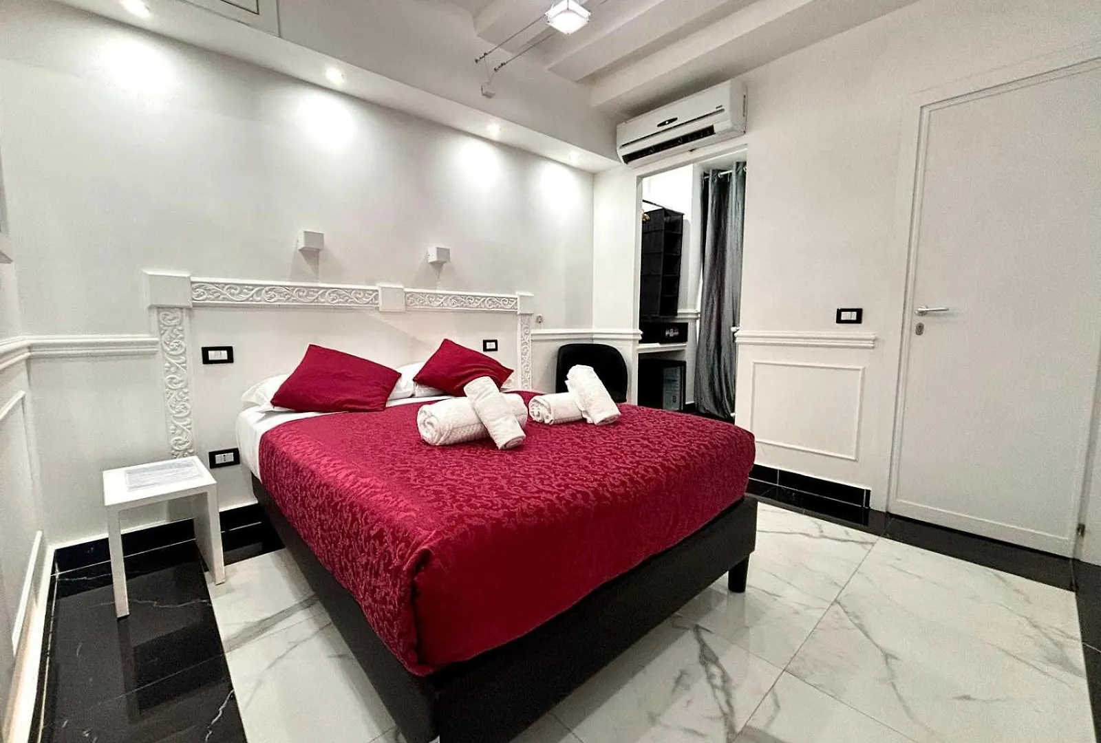 Locanda Parlamento Rome 3*,  Italy