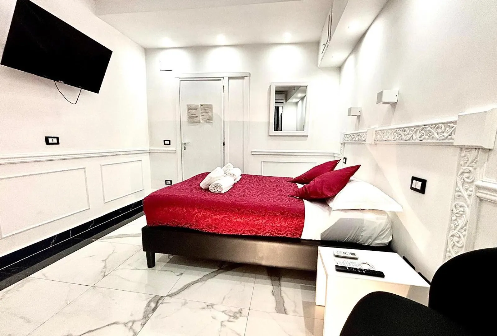Locanda Parlamento Rome 3*,